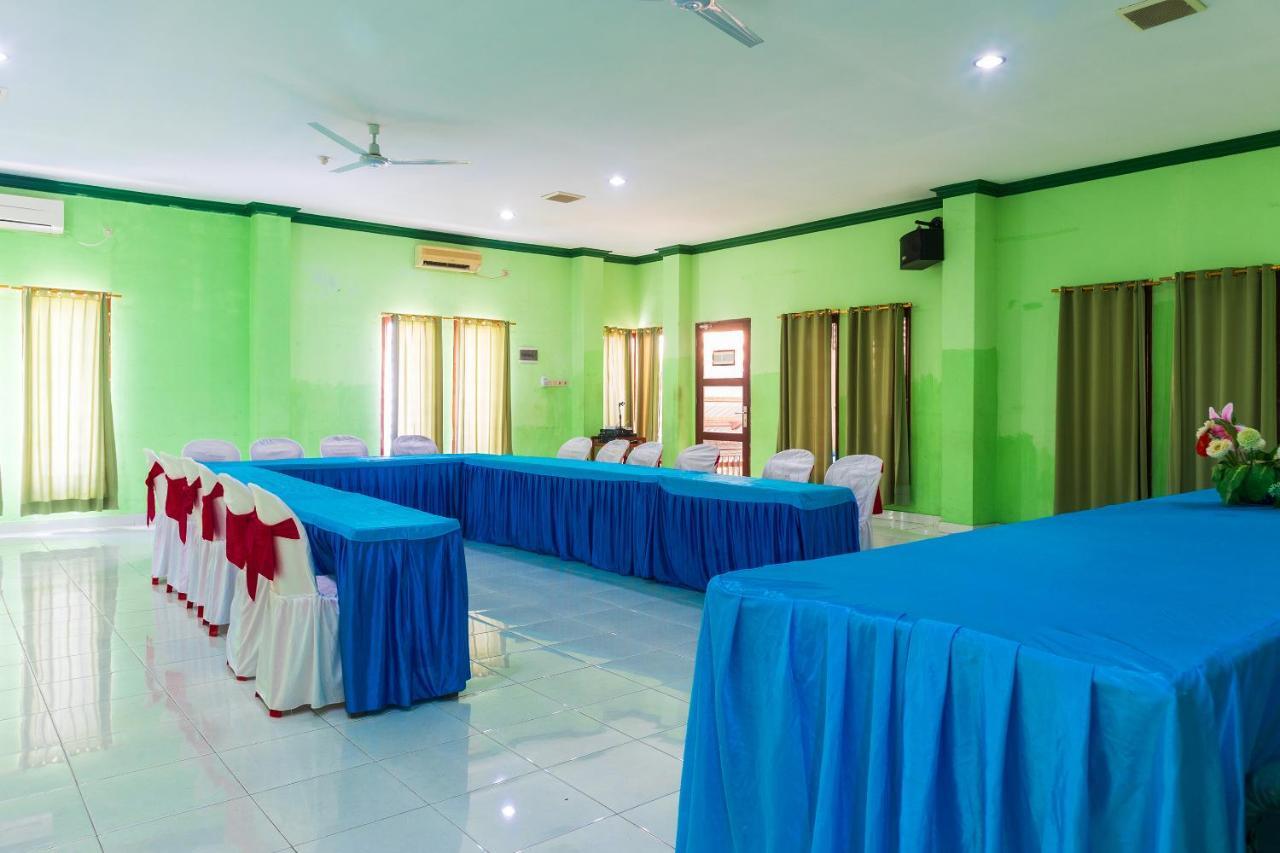 Super Oyo 1682 Greenia Hotel Kupang  Exterior foto